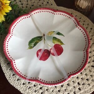Cherry Design Scalloped Melamine Dinner Plates